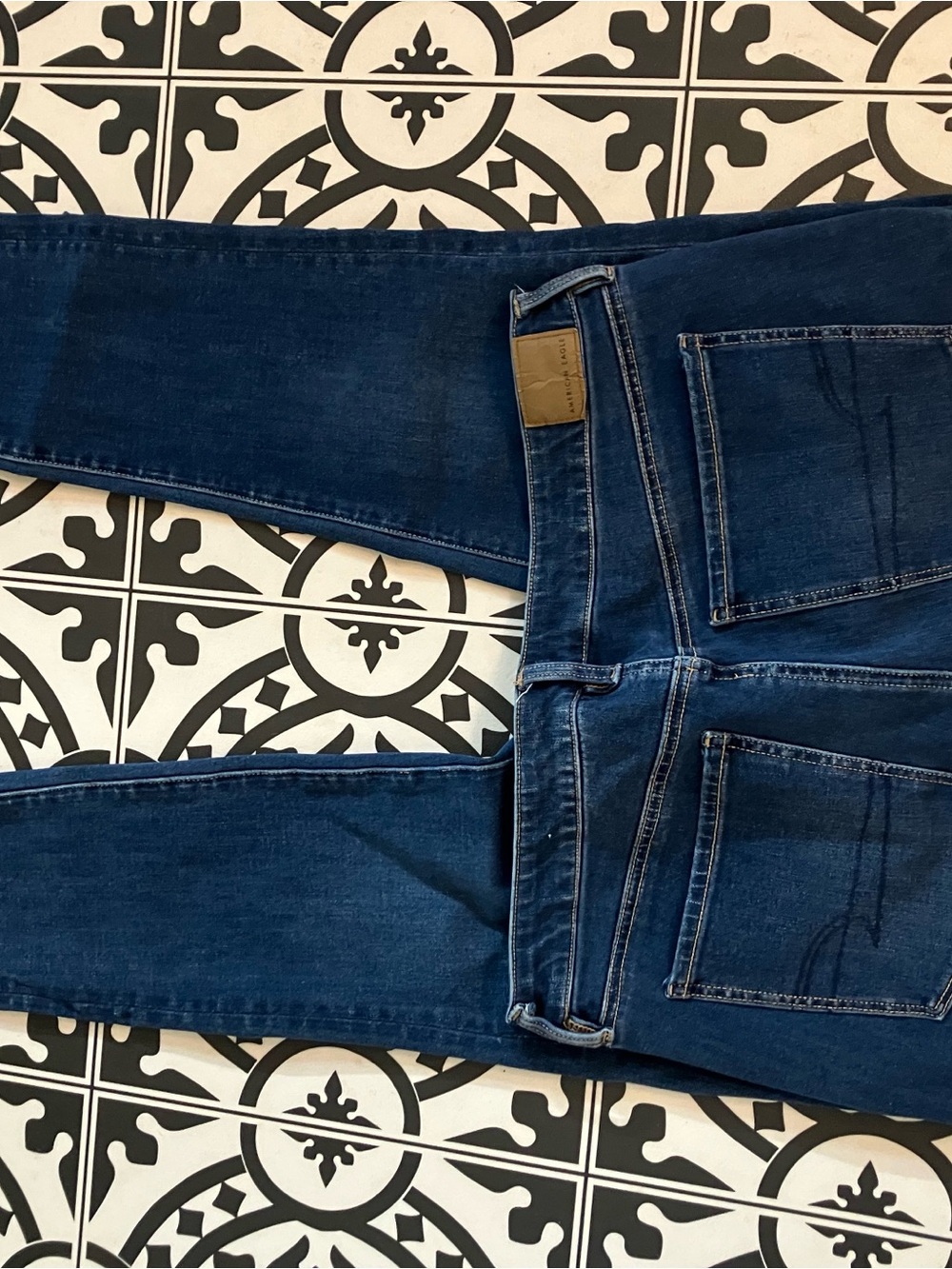 American Eagle Outfitters Women’s Dark Indigo Jeggings